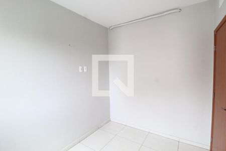 Quarto 1 de apartamento para alugar com 2 quartos, 58m² em Jardim Holanda, Uberlândia