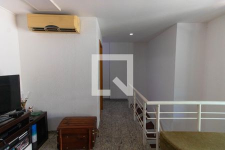 Sala 2 de apartamento para alugar com 2 quartos, 177m² em São Francisco, Niterói