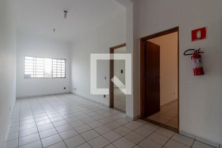 Sala de casa para alugar com 2 quartos, 120m² em Jardim Sao Vicente, Cotia