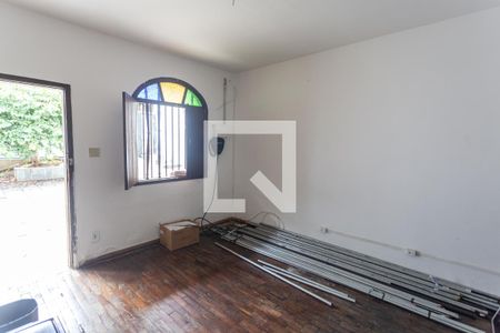 Sala de casa à venda com 4 quartos, 400m² em Sagrada Família, Belo Horizonte