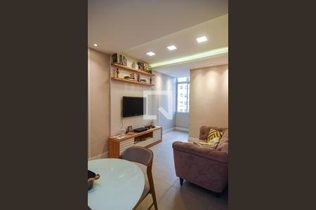 Sala de apartamento para alugar com 2 quartos, 82m² em Alcantara, Niterói