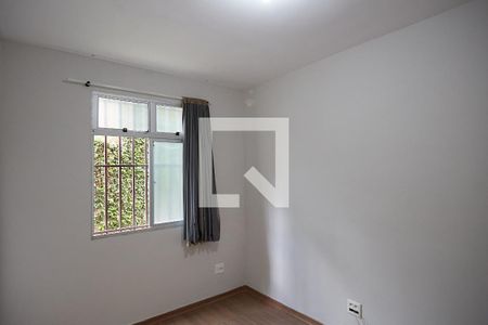 Quarto de apartamento à venda com 3 quartos, 84m² em Sagrada Família, Belo Horizonte