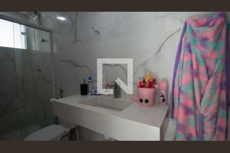 Banheiro da Suíte 1 de casa de condomínio à venda com 4 quartos, 300m² em Vargem Grande, Rio de Janeiro