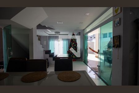 Sala de casa de condomínio à venda com 4 quartos, 300m² em Vargem Grande, Rio de Janeiro