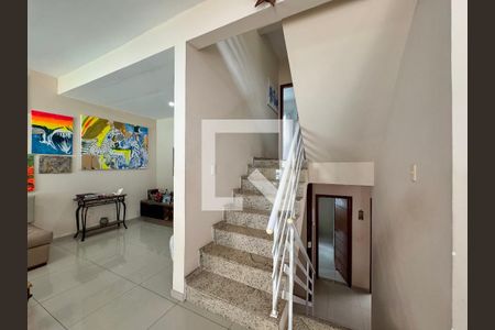 Sala de casa de condomínio à venda com 3 quartos, 410m² em Vargem Grande, Rio de Janeiro