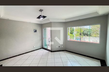 Sala de casa para alugar com 3 quartos, 215m² em Vila Claudio, Santo André