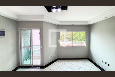 Sala de casa para alugar com 3 quartos, 215m² em Vila Claudio, Santo André