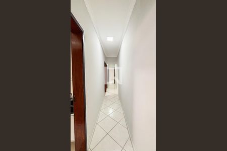 Corredor de casa para alugar com 3 quartos, 215m² em Vila Claudio, Santo André