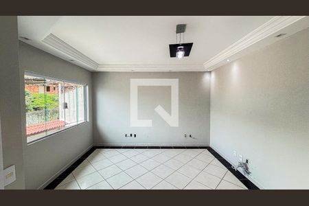 Sala de casa para alugar com 3 quartos, 215m² em Vila Claudio, Santo André