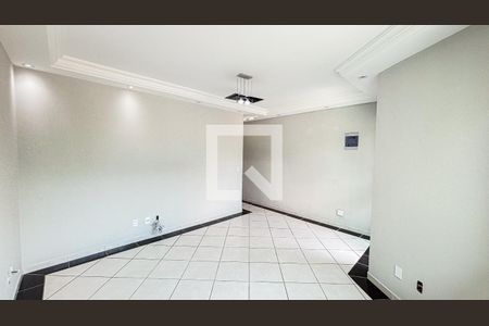 Sala de casa para alugar com 3 quartos, 215m² em Vila Claudio, Santo André