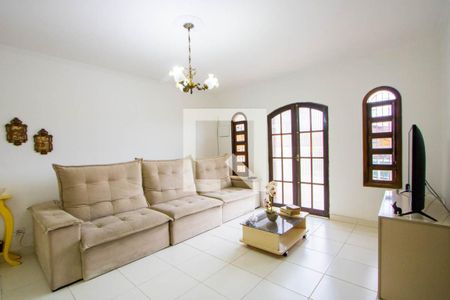 Sala de casa para alugar com 3 quartos, 278m² em Vila Valparaíso, Santo André