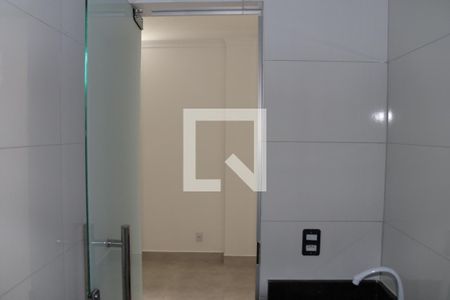 Banheiro de kitnet/studio para alugar com 1 quarto, 20m² em Setor Norte Ferroviário, Goiânia