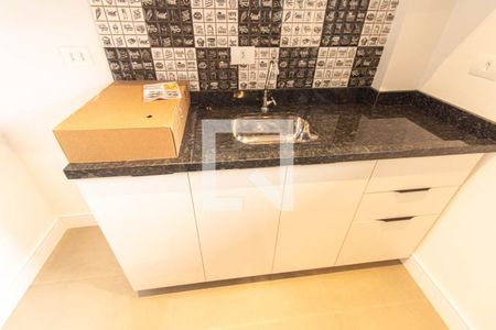 Sala/Cozinha de apartamento para alugar com 1 quarto, 33m² em Portão, Curitiba