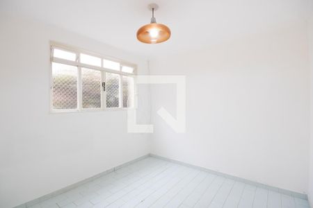 Quarto de casa para alugar com 1 quarto, 70m² em Umuarama, Osasco