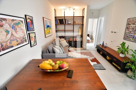 Sala de apartamento à venda com 1 quarto, 42m² em Vila Itapura, Campinas