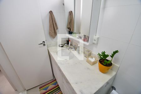 Banheiro de apartamento à venda com 1 quarto, 42m² em Vila Itapura, Campinas