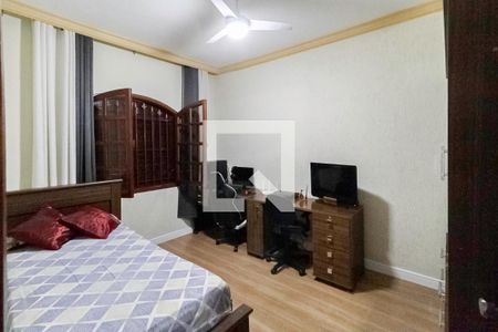 Quarto de casa à venda com 2 quartos, 360m² em Jardim Laguna, Contagem