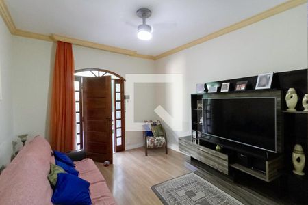 Sala de casa à venda com 2 quartos, 360m² em Jardim Laguna, Contagem