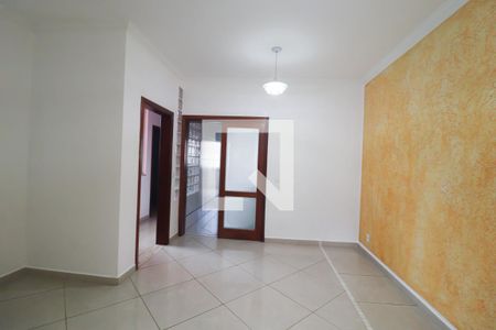 Sala de casa para alugar com 3 quartos, 245m² em Jardim Pacaembu, Jundiaí