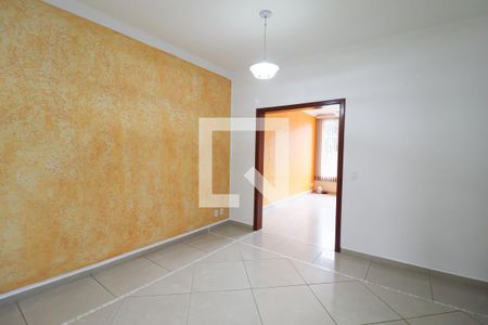 Sala de casa para alugar com 3 quartos, 245m² em Jardim Pacaembu, Jundiaí