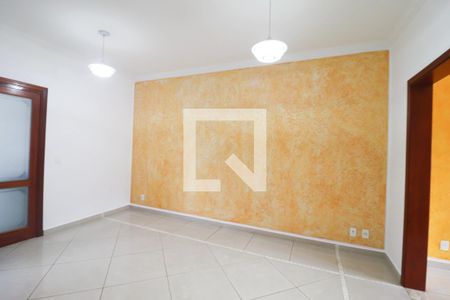 Sala de casa para alugar com 3 quartos, 245m² em Jardim Pacaembu, Jundiaí