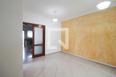 Sala de casa para alugar com 3 quartos, 245m² em Jardim Pacaembu, Jundiaí