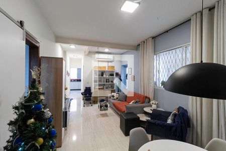 Sala  de casa à venda com 3 quartos, 125m² em Lagoinha, Belo Horizonte