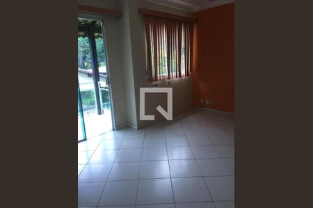 Casa à venda com 3 quartos, 250m² em Vila Progresso, Niterói