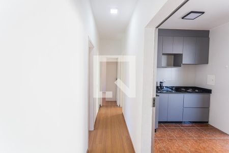 Corredor de apartamento para alugar com 3 quartos, 90m² em Prado, Belo Horizonte