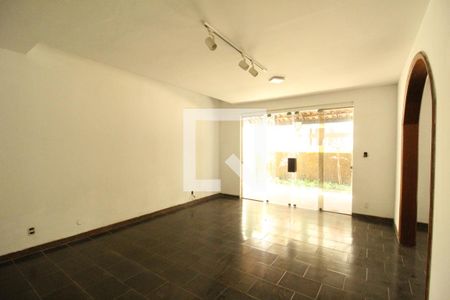 Sala 1 de casa de condomínio à venda com 4 quartos, 500m² em Freguesia (jacarepaguá), Rio de Janeiro