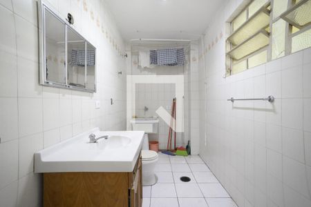 Banheiro e Área de Serviço de apartamento para alugar com 1 quarto, 49m² em Liberdade, São Paulo