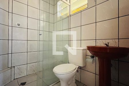 Banheiro de kitnet/studio para alugar com 1 quarto, 21m² em Parque das Nacoes, Guarulhos