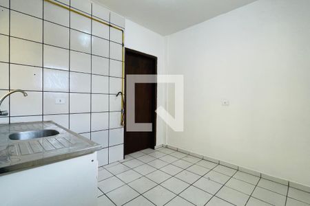 Cozinha de kitnet/studio para alugar com 1 quarto, 21m² em Parque das Nacoes, Guarulhos