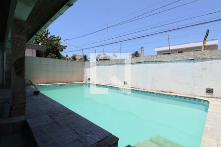 Varanda de casa para alugar com 3 quartos, 360m² em Balneario Guarujá, Guarujá