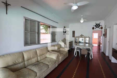 Sala de casa para alugar com 3 quartos, 360m² em Balneario Guarujá, Guarujá