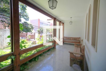 varanda de casa à venda com 5 quartos, 1000m² em Sion, Belo Horizonte