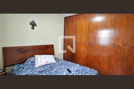 Quarto de apartamento à venda com 2 quartos, 74m² em Santa Maria, São Caetano do Sul