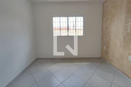 Sala de casa para alugar com 4 quartos, 141m² em Jardim Santa Lúcia, Campinas