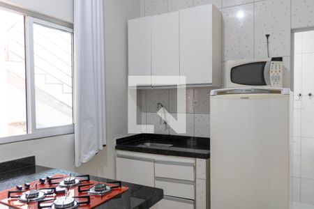 Cozinha de kitnet/studio para alugar com 1 quarto, 20m² em Bonfim, Belo Horizonte