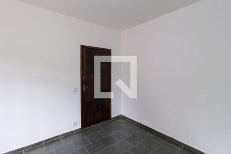 Sala de casa para alugar com 3 quartos, 120m² em Km 18, Osasco