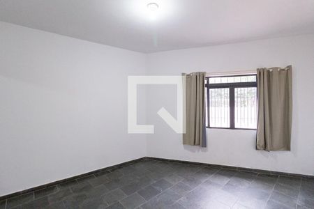 Sala de casa para alugar com 3 quartos, 120m² em Km 18, Osasco