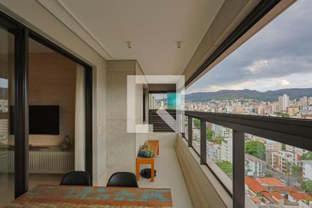 Varanda de apartamento à venda com 4 quartos, 143m² em Santo Antônio, Belo Horizonte