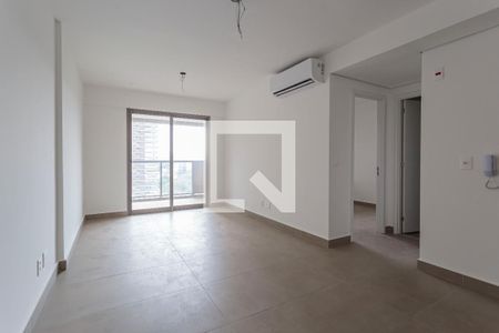 Sala/Cozinha de apartamento para alugar com 1 quarto, 61m² em Indianópolis, São Paulo