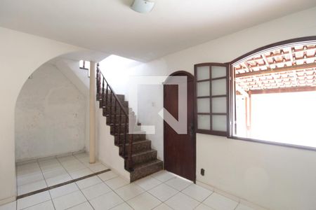 Sala de casa à venda com 3 quartos, 360m² em Paquetá, Belo Horizonte