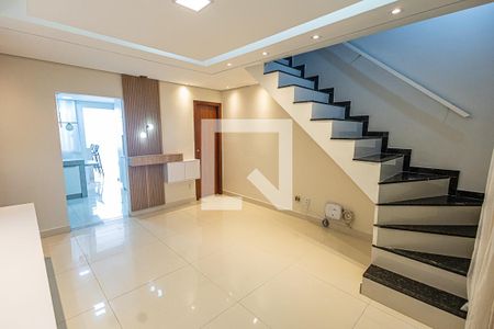 Sala de casa para alugar com 2 quartos, 65m² em Santa Amelia, Belo Horizonte