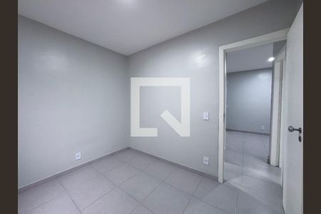 Quarto 2 de apartamento para alugar com 2 quartos, 48m² em Santos Dumont, São Leopoldo