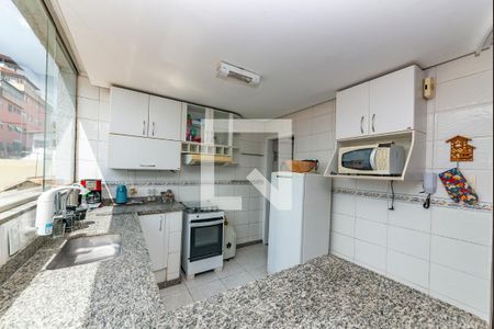 Cozinha de apartamento à venda com 2 quartos, 120m² em Jardim America, Belo Horizonte