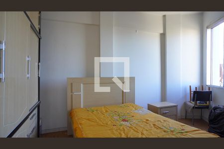 Quarto de apartamento à venda com 1 quarto, 39m² em Floresta, Porto Alegre