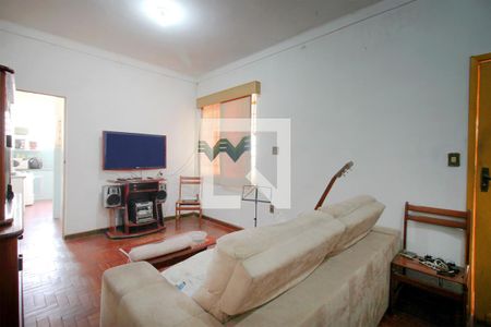 Sala de casa para alugar com 2 quartos, 400m² em Sagrada Família, Belo Horizonte