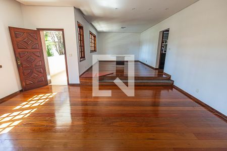 Sala de casa para alugar com 4 quartos, 300m² em Castelo, Belo Horizonte